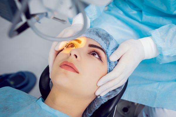лазерная терапия глаза